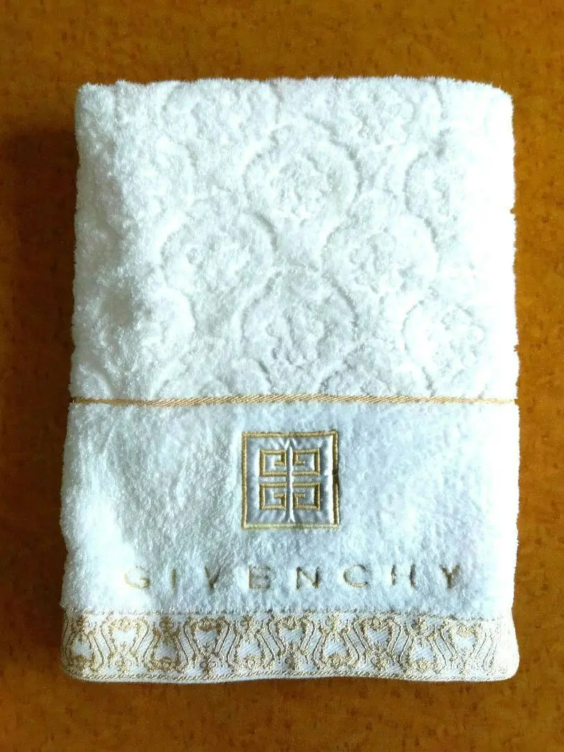 GIVENCHY - GIVENCHY ジバンシー タオルケット バスタオル GIVENCHY ジバンシー タオルケット ブラウン - メルカリ