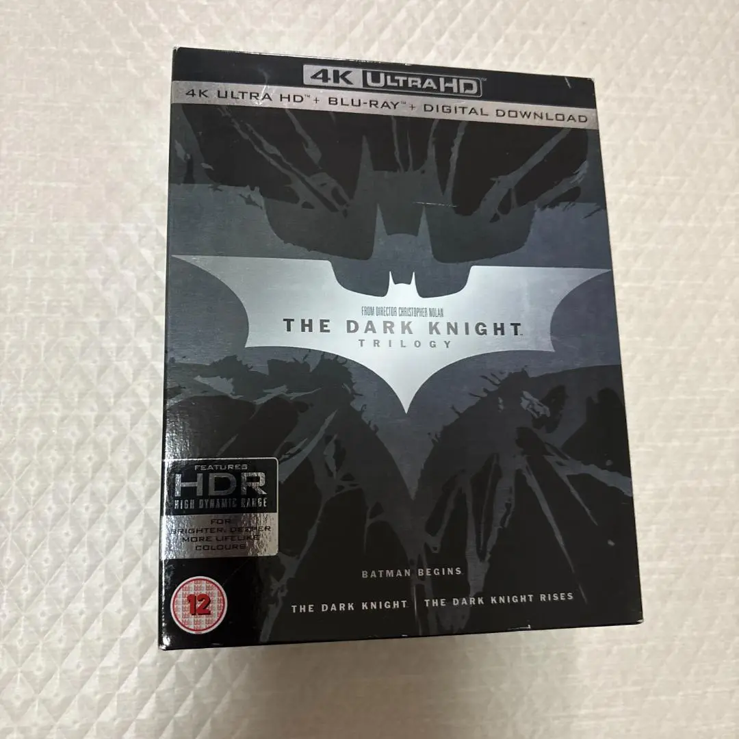 バットマン ダークナイト トリロジー 4K  UHDブルーレイ 3枚セット Amazon.co.jp: (初回仕様)ダークナイト トリロジー コレクターズ
