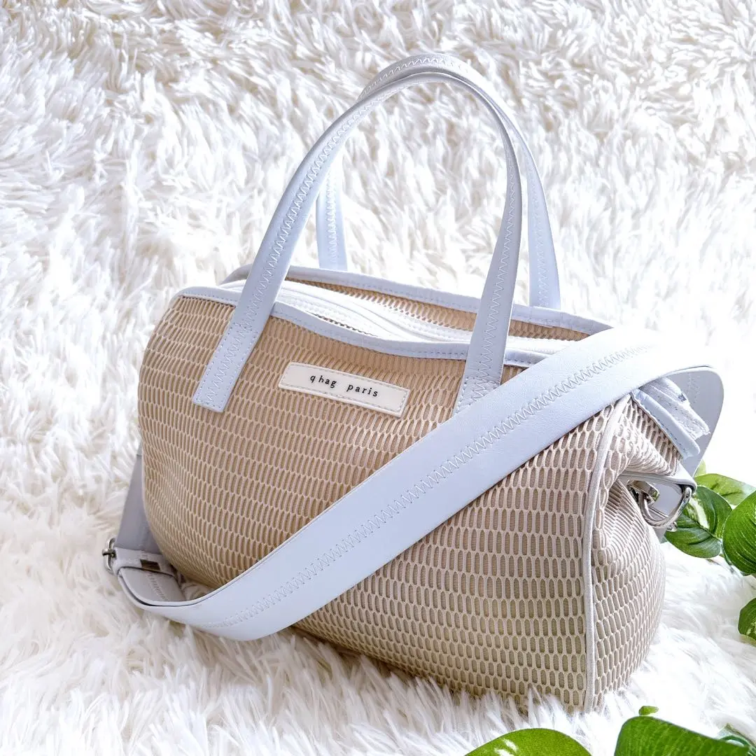 qbag nest bon grege bianco【美品】 q bag paris nest zip bon(ボン) ジップ付きショルダーバッグ