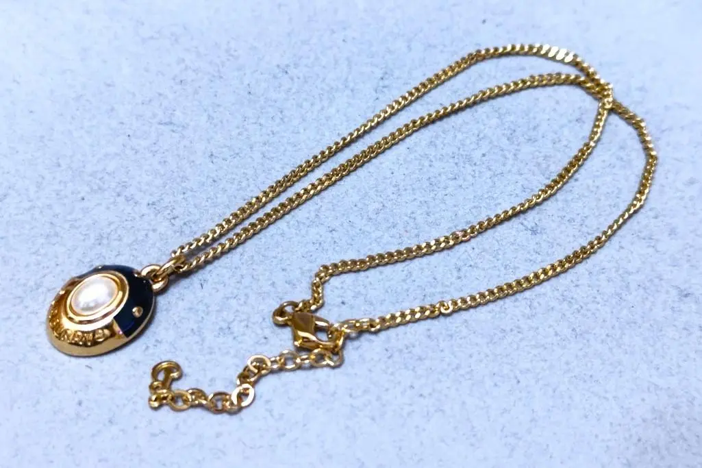 【美品】Burberry チェーンネックレス リングモチーフ econext_0309-a133n-o7b