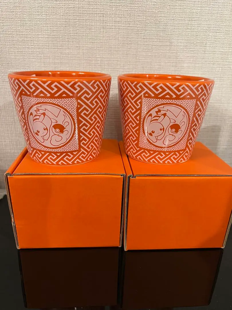 ポケモン工芸展マグカップ ！赤と黒 2個セット ポケモン工芸展 シンボルマークマグカップ 2種類 - メルカリ