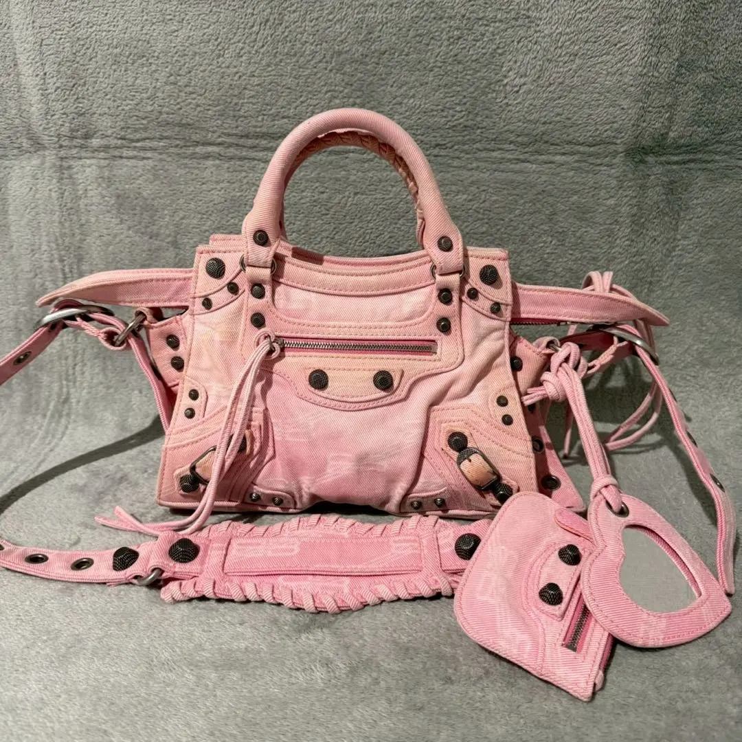 バレンシアガ　neo cagole バッグ　xs ○送料込○BALENCIAGA○NEO CAGOLE XSハンドバッグ グラフィティ