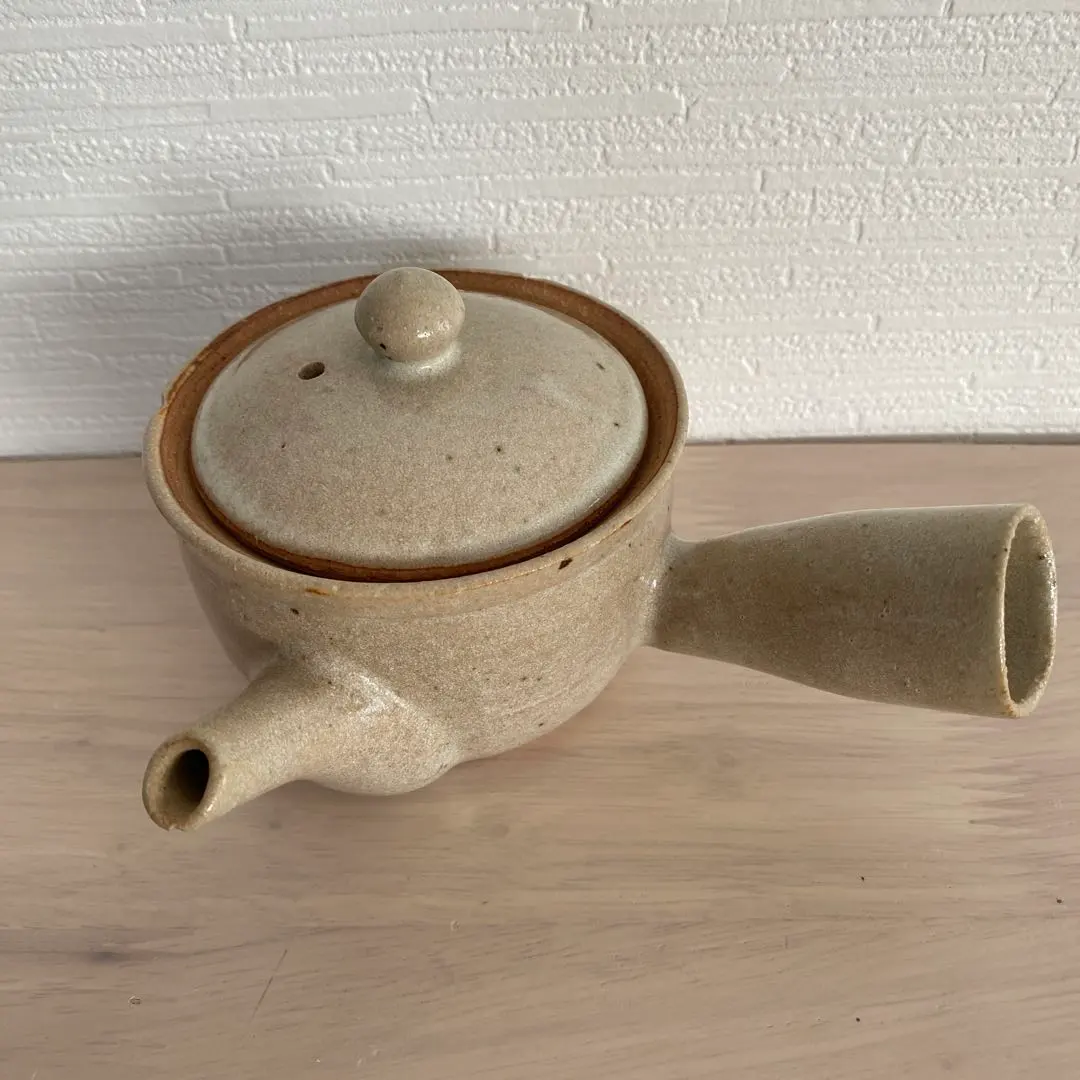 Thumbnail of Hagi-yaki ceramic teapot, traditional Japanese design