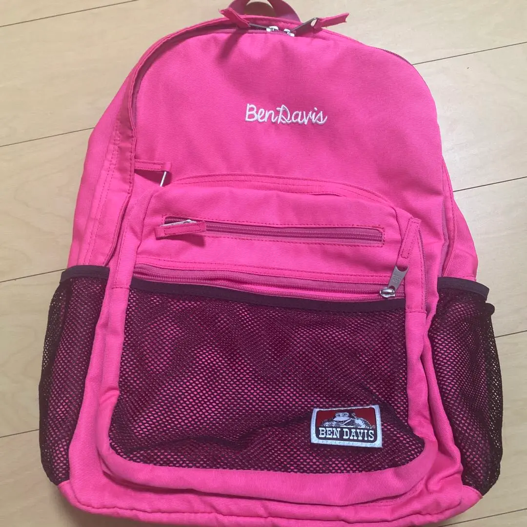 BEN DAVIS ベンデイビス リュック ピンク 29L【PLAZA限定】 これひとつで主役級！ピンクの「BEN DAVIS(ベンディビス