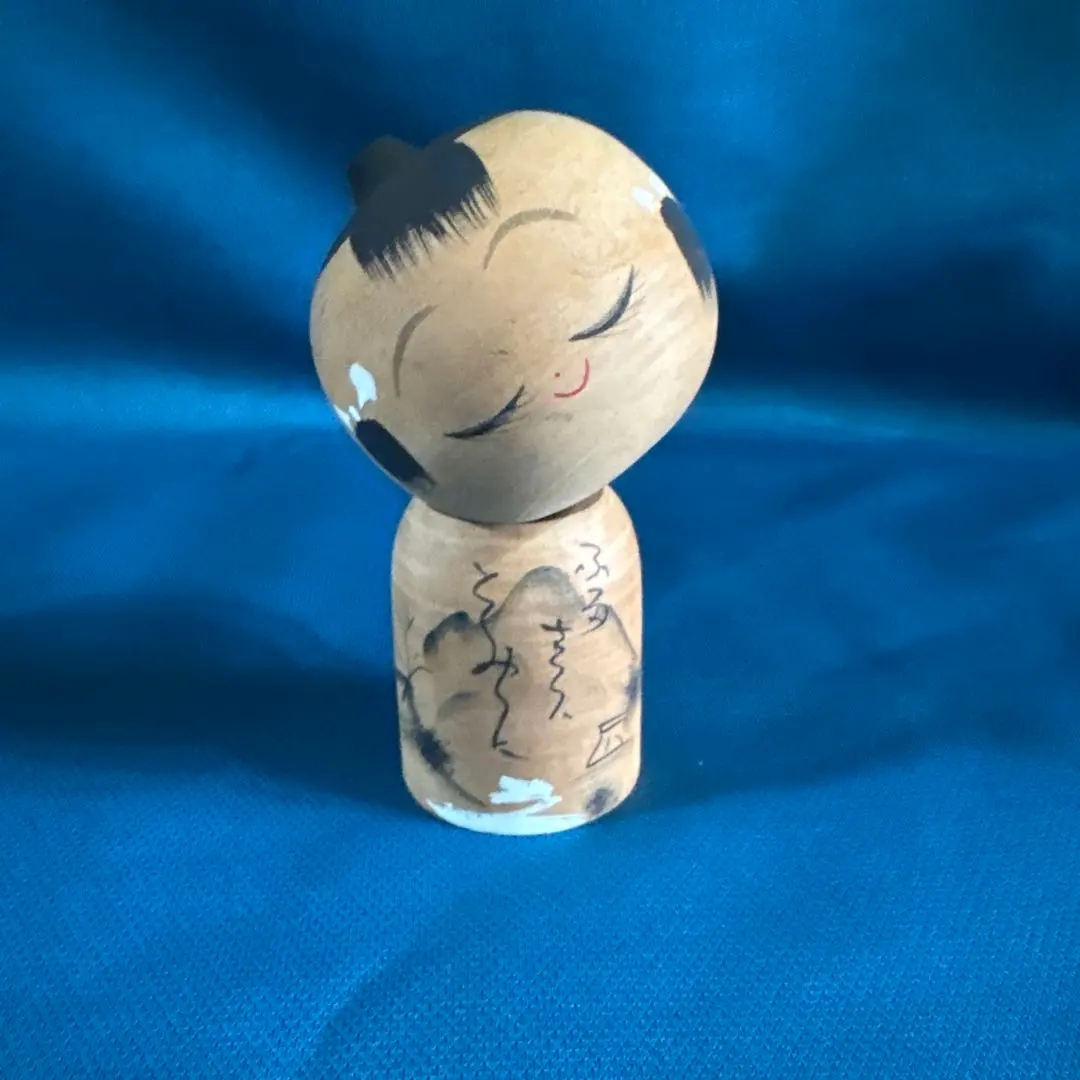 傳統木製木芥子人偶 的縮圖