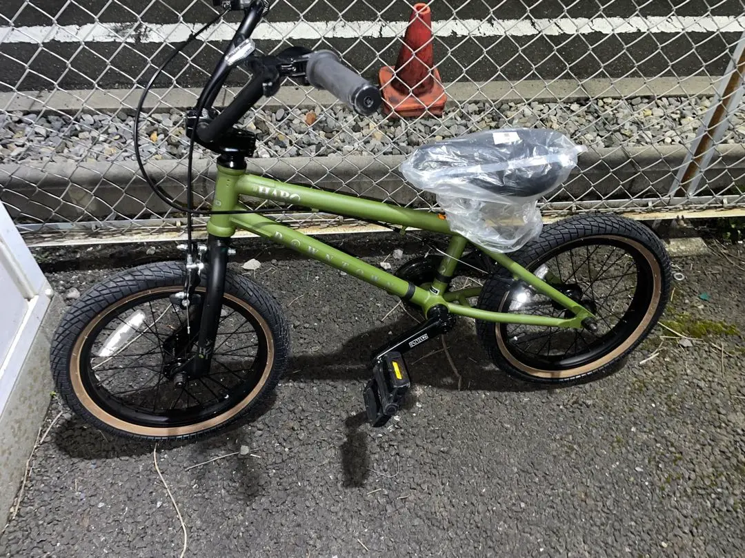 【練馬区大泉町引取限定】haroハロー自転車16インチ BMX　ヘルメット付 2025年最新】haro bmx 16の人気アイテム - メルカリ