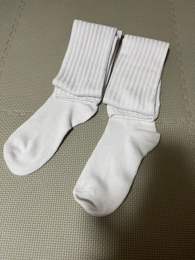Thumbnail of Loose socks, 90cm