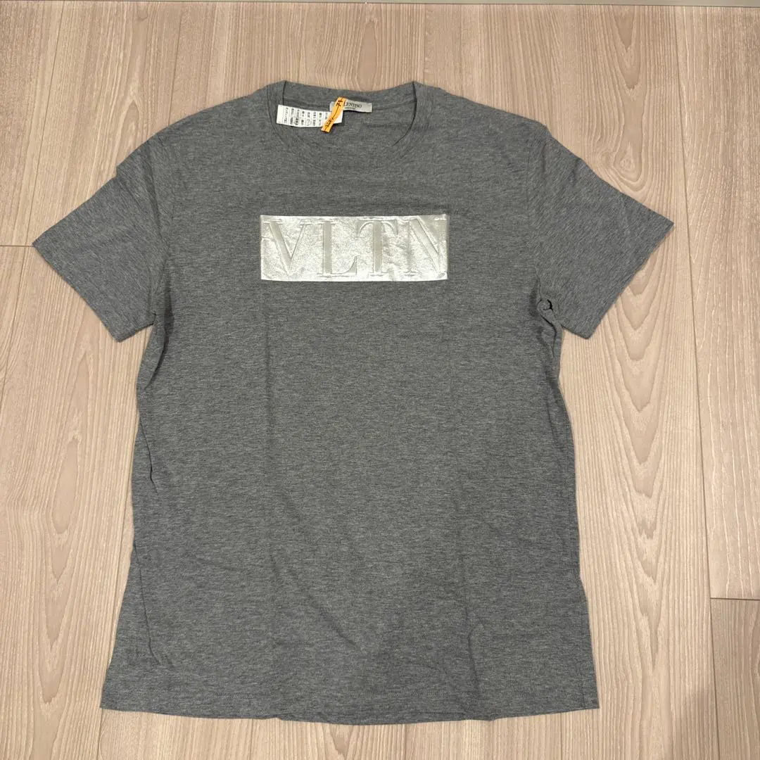 2025年最新】ヴァレンティノ カラー：グレイ系 Tシャツの人気