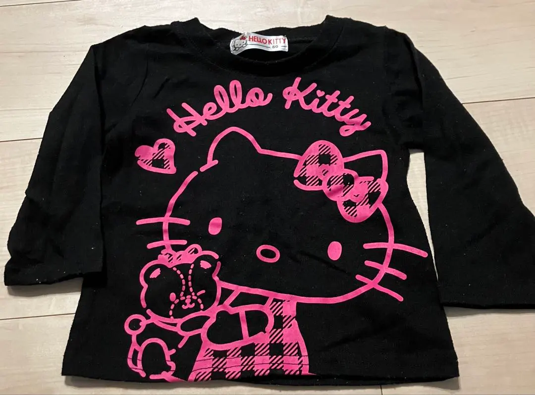 Thumbnail of Bulk Purchase Item: 96 HELLO KITTY Long Sleeve T-shirt, Size 80