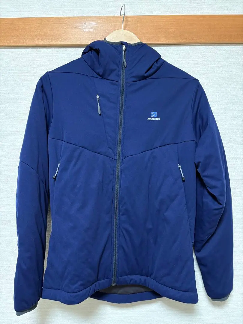 【美品】ドラウトポリゴン3 フーディ finetrack インサレーション 美品】ドラウトポリゴン3 フーディ finetrack インサレーション