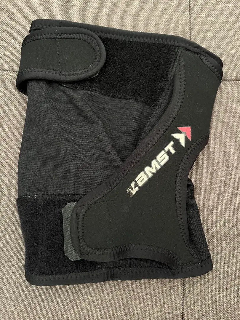 Thumbnail of ZAMST RK-1 Foot Support, Size M