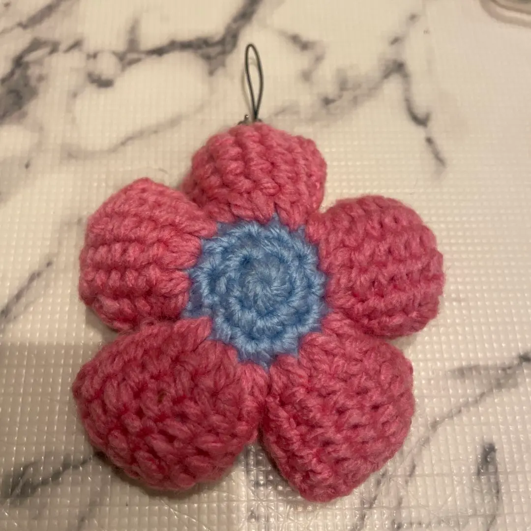 Thumbnail of Flower-shaped knitting