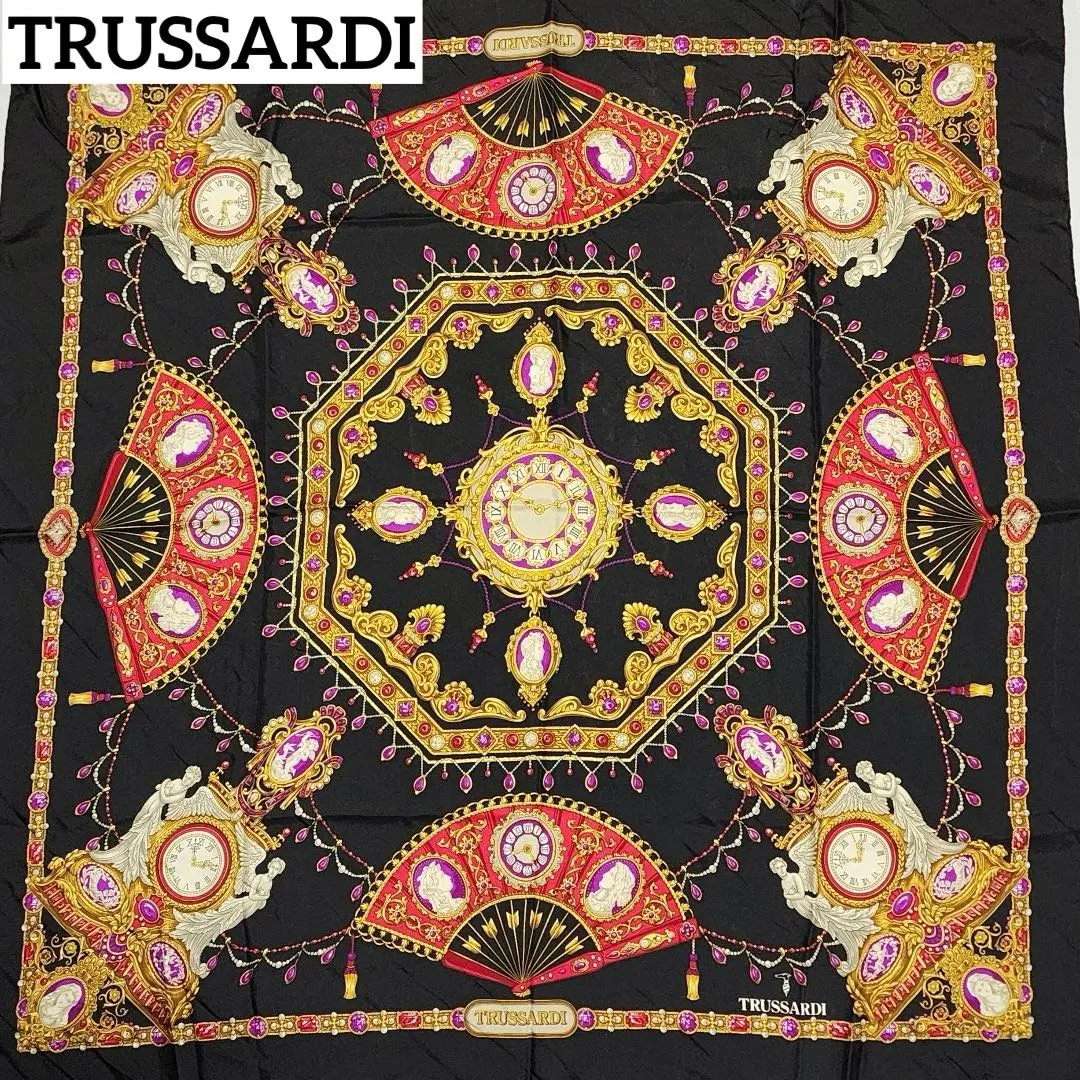メルカリ便♡トラサルディ（TRASSARDI）♡黒　シルクスカーフ TRUSSARDI トラサルディ 90s ヴィンテージ シルクスカーフ 絹