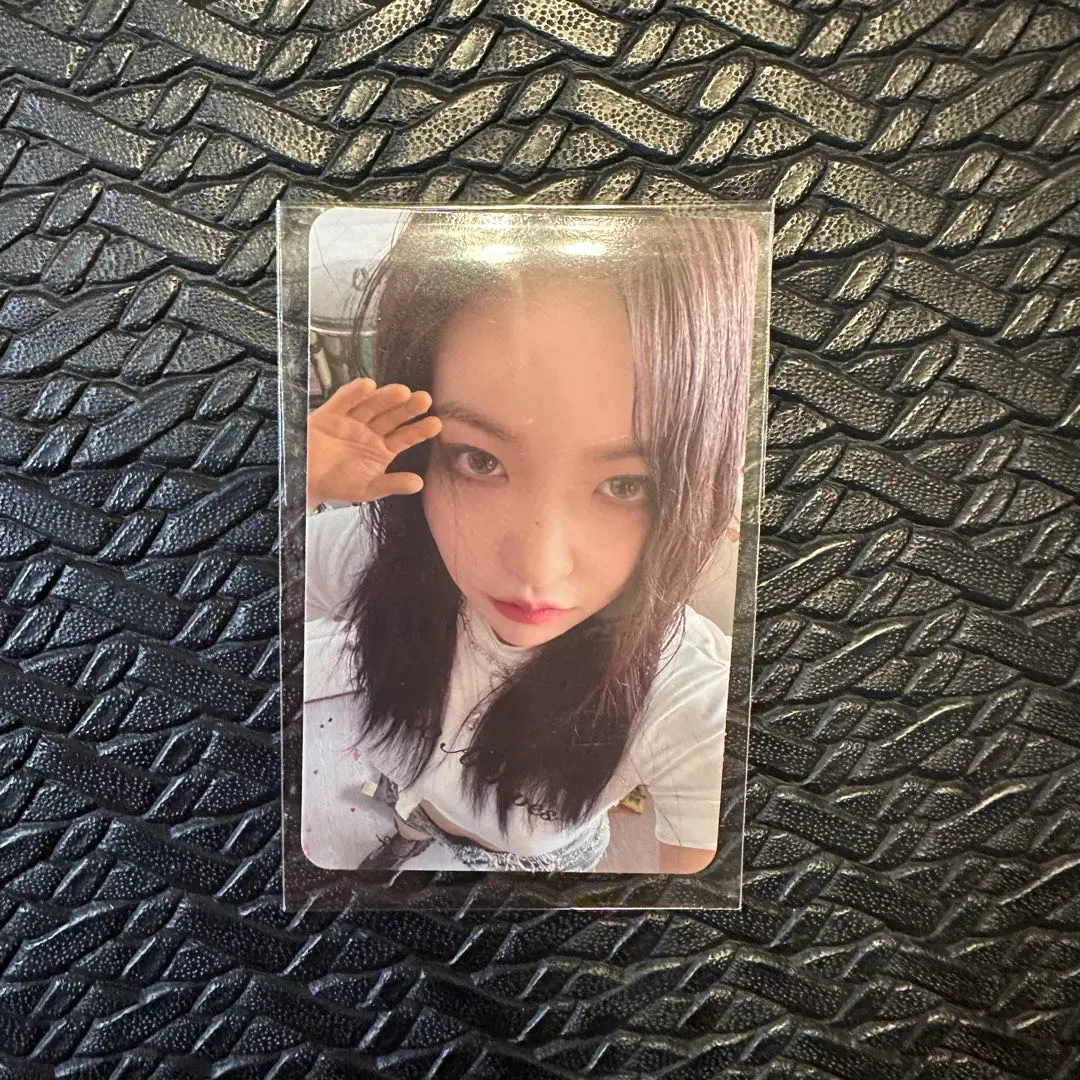 Thumbnail of Instant purchase available ◎ Yeri photocard
