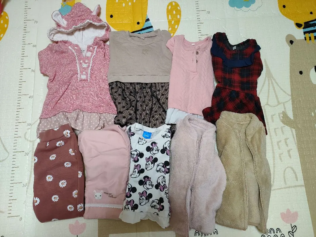 Thumbnail of Baby clothes winter items girls bundle 90, 95