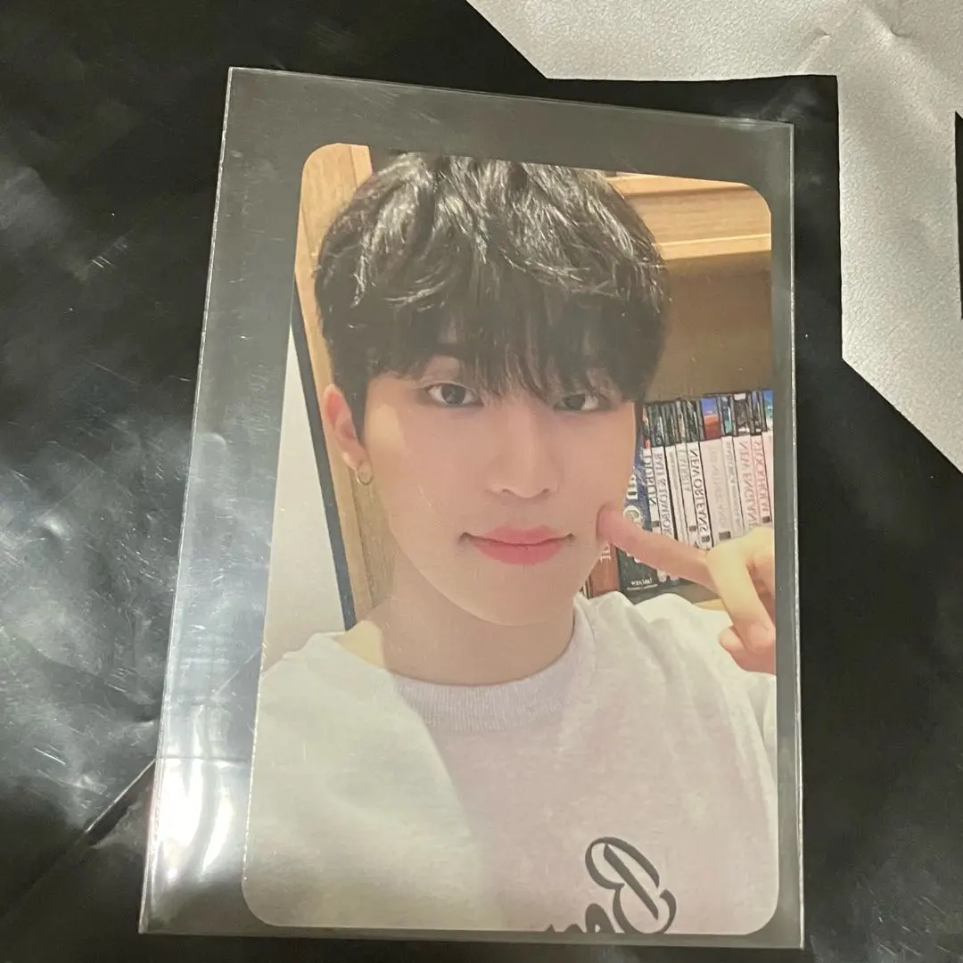 Thumbnail of TREASURE Junghwan BFF POPUP Crossbody Bag Purchase Benefit Trading Card