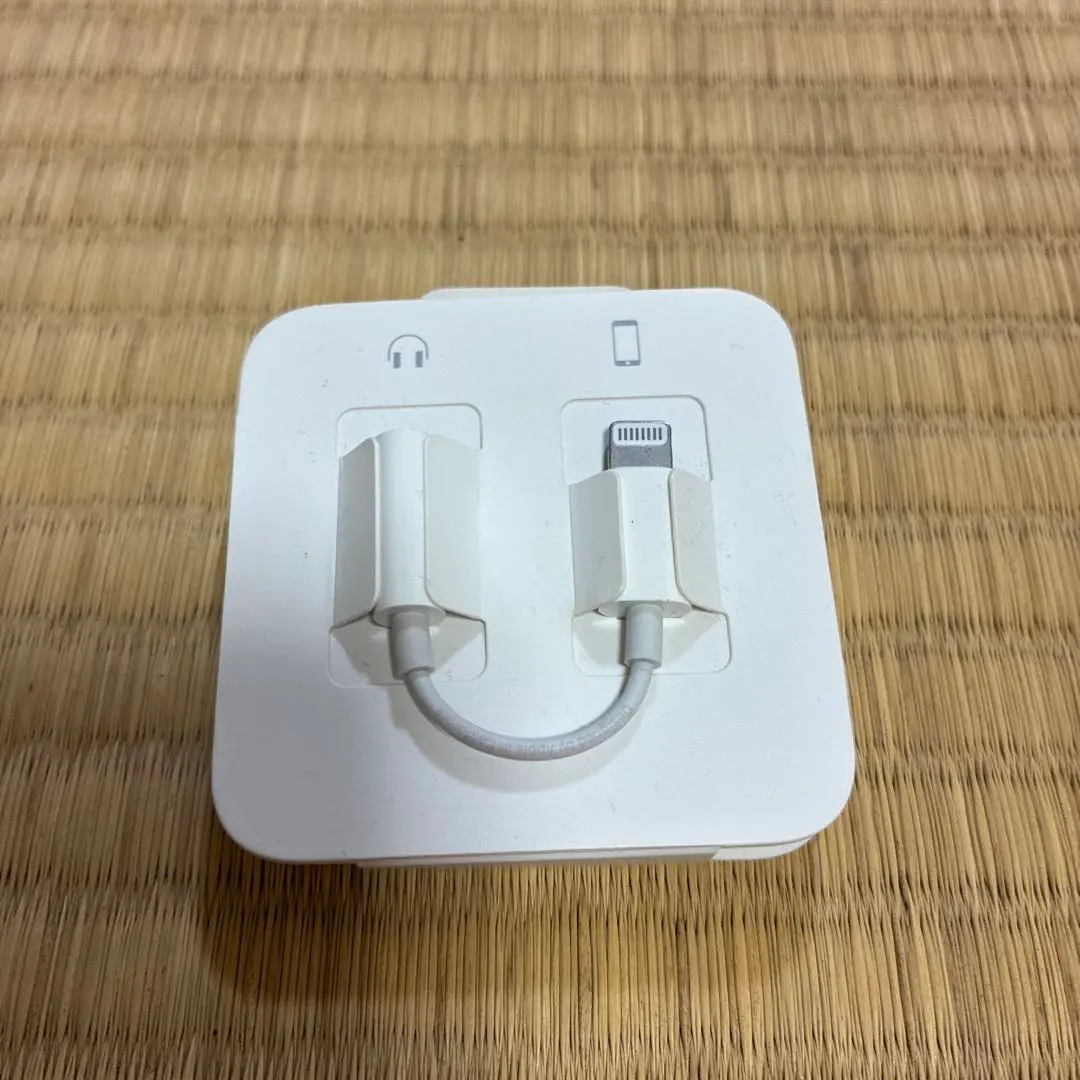 Thumbnail of Apple Lightning to 3.5 mm Headphone Jack Adapter for iPhone