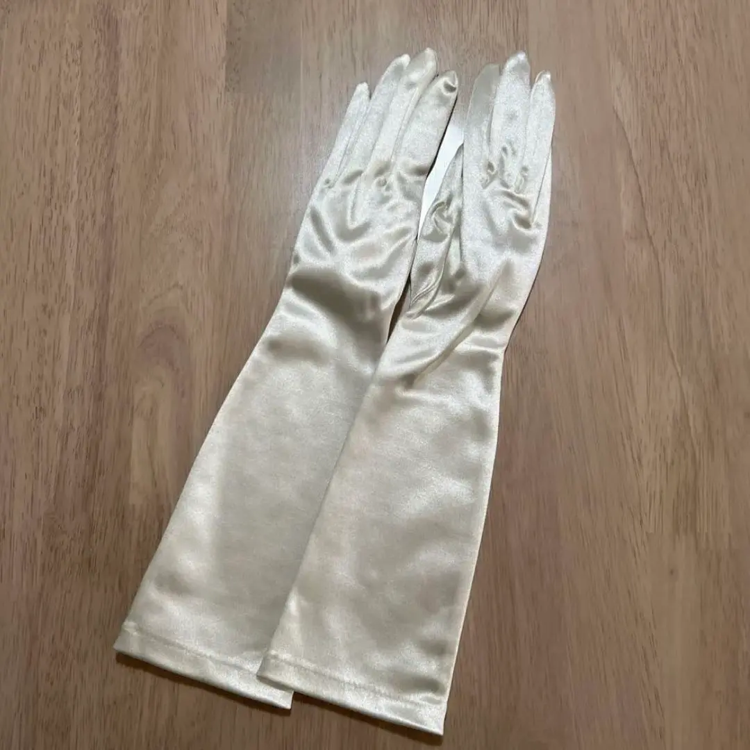 Thumbnail of 【Ships Immediately】Ivory Gloves for Wedding Ceremony and Reception