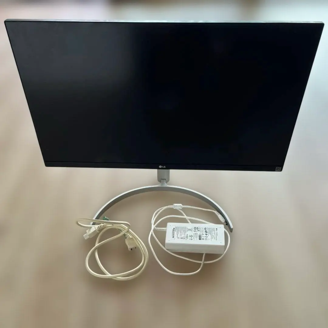 【値下中‼️即決歓迎】LG 4Kモニター 27UK850-W 映像を見る