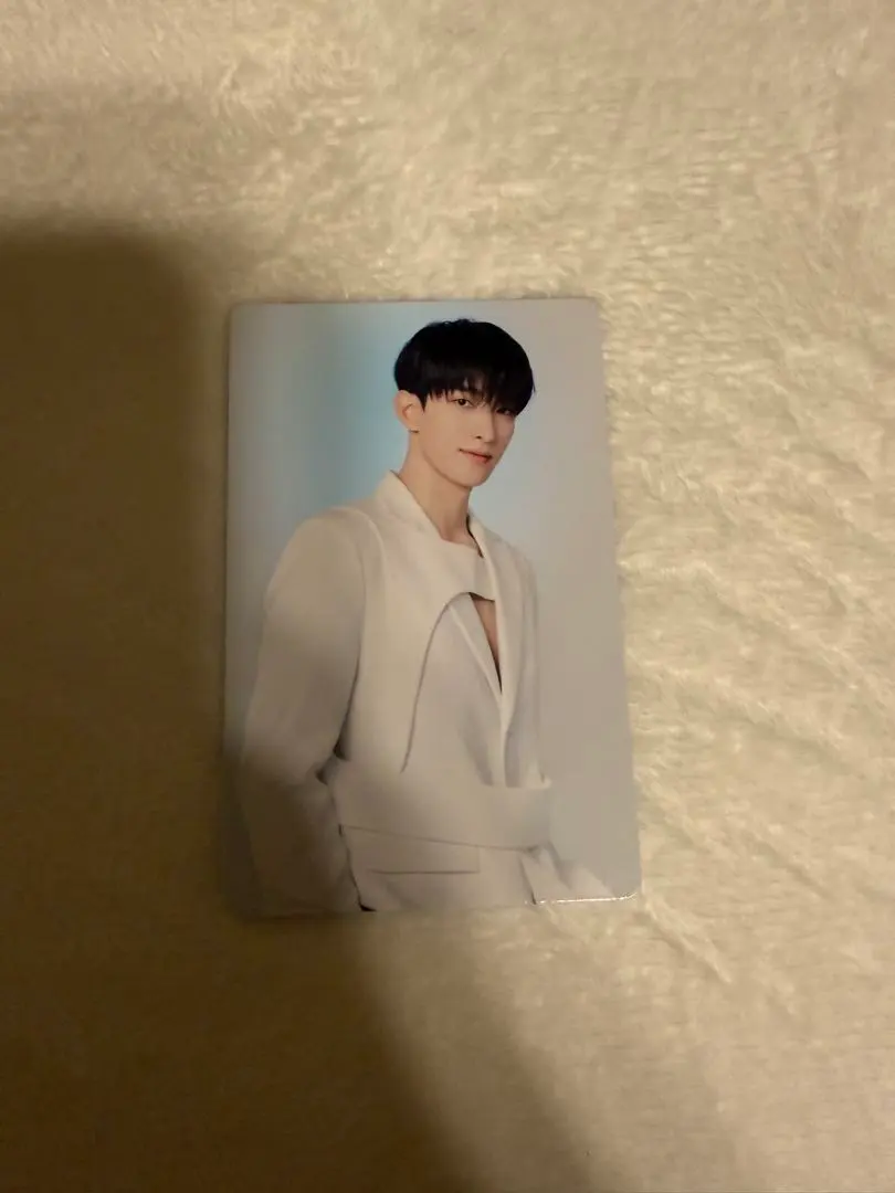 Thumbnail of seventeen NEW trading card DK (Do-gyeom)
