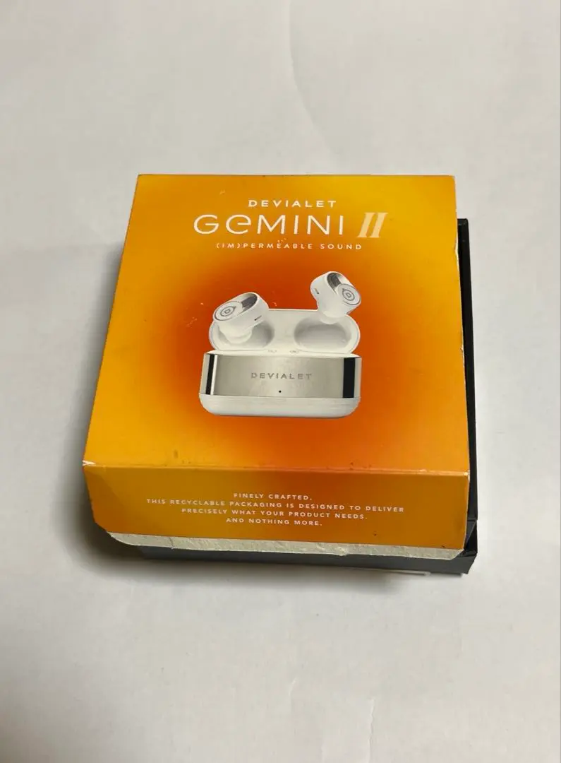 DEVIALET GEMINI II（上品なアイコニックホワイト・革カバー付） Devialet Gemini II ホワイト - ラグジュアリー ワイヤレスイヤホン