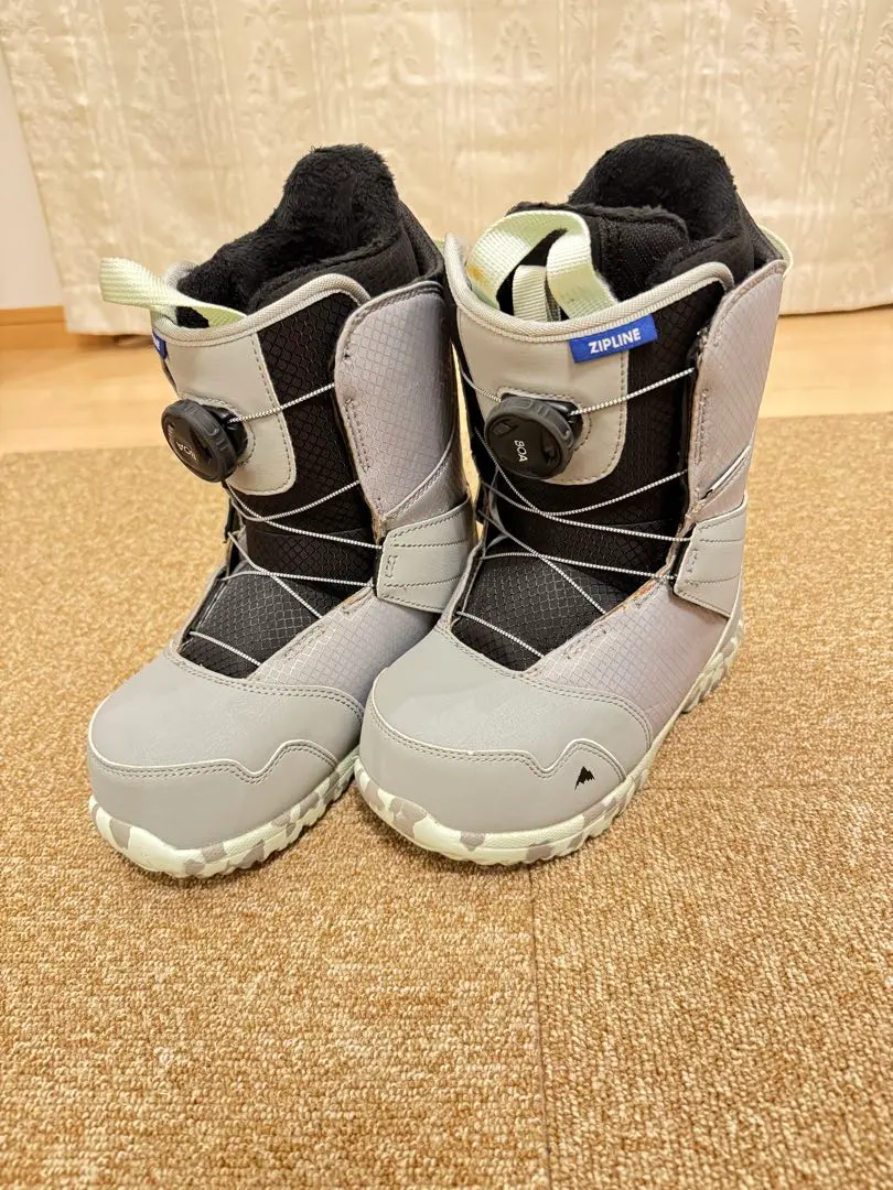 Thumbnail of Burton Zip Line Kids' Snowboard Boots 4K 22cm