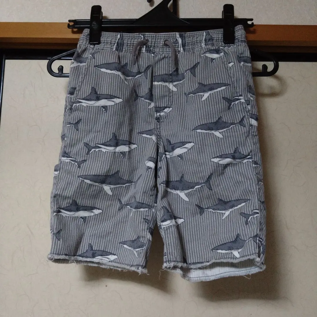 Thumbnail of GAP KIDS Shark Pattern Shorts, Size M