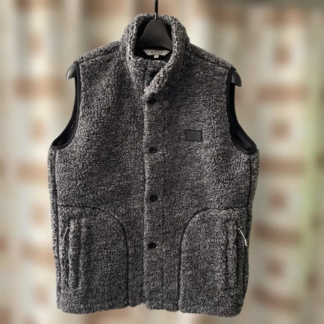 【希少 新品 未使用】AIGLE フィッシング ハンティング キャンプ ベスト 2025年最新】AIGLE メンズ ベストの人気アイテム - メルカリ
