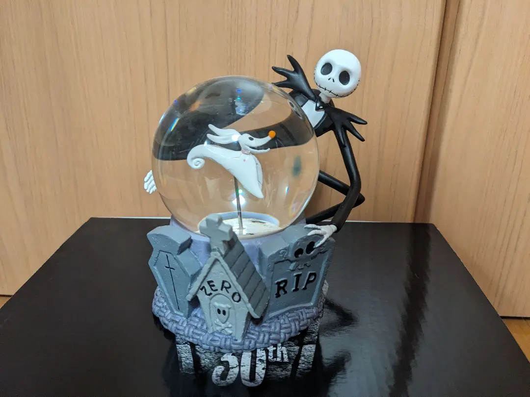 ナイトメアビフォアクリスマス 20th スノードーム Disney ディズニー Disney ディズニー ナイトメアー ビフォア クリスマス スノー