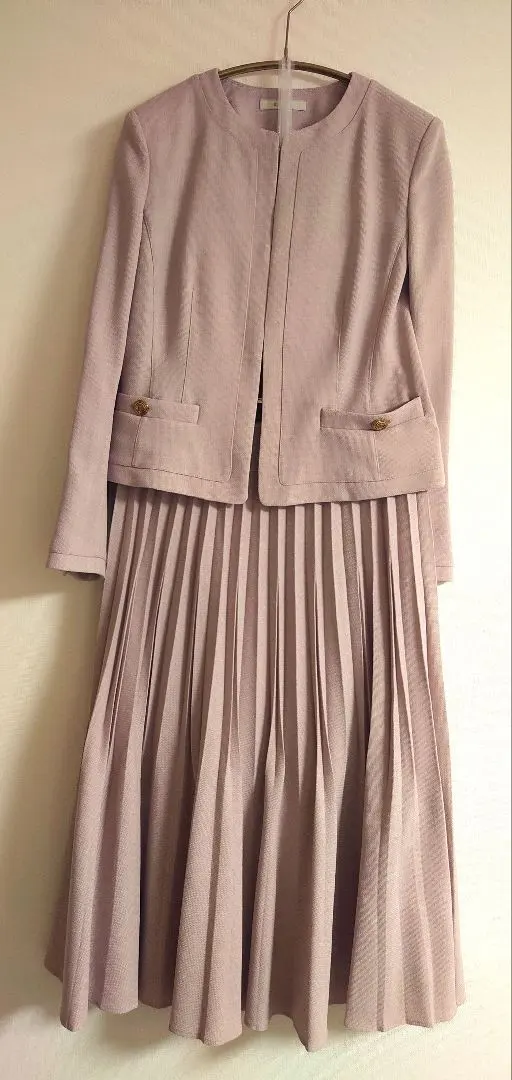 Thumbnail of New with tags EPOCA pink beige jacket and skirt set