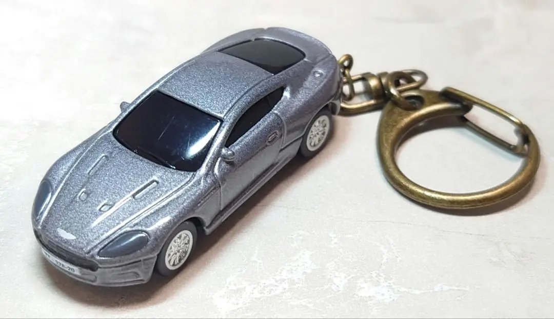 非売品　007 ASTON MARTIN DB810 キーチェーン s-l400.png