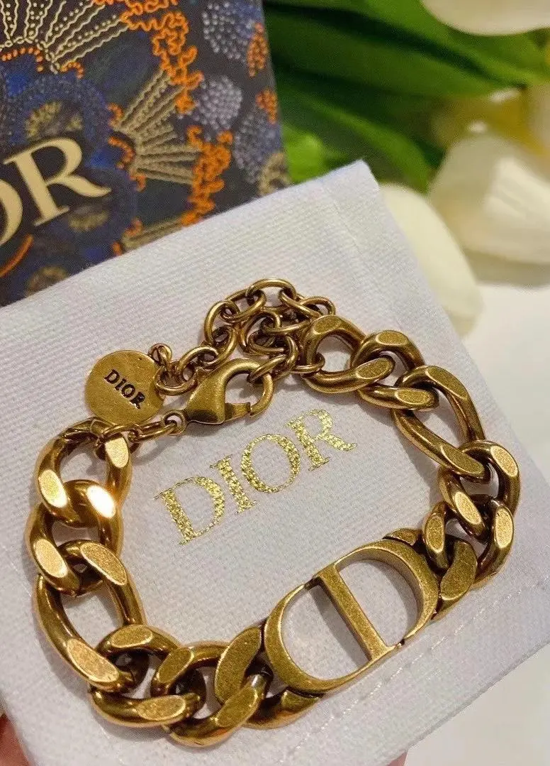 Thumbnail of Gold chain bracelet