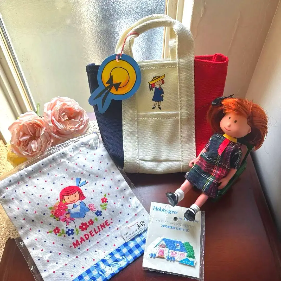 【新品マドレーヌ人形3点セット】人形とドレス、お弁当巾着袋 2025年最新】ファミリア 巾着 マドレーヌの人気アイテム - メルカリ