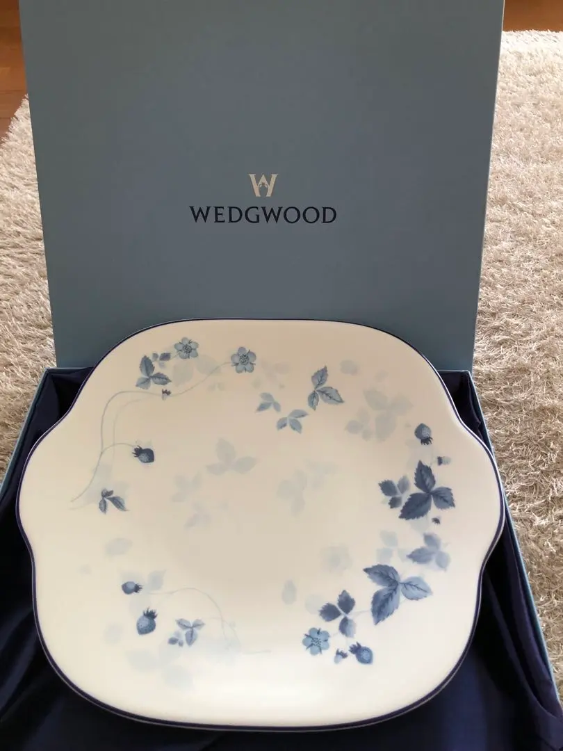 Thumbnail of Wedgwood Strawberry Blue Square Plate