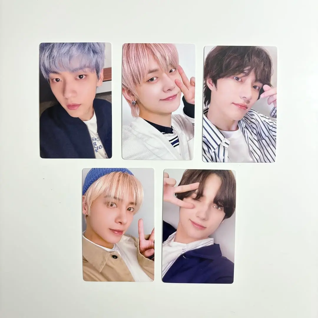 Thumbnail of TXT FC Renewal Benefit 1st Term Trading Card Set