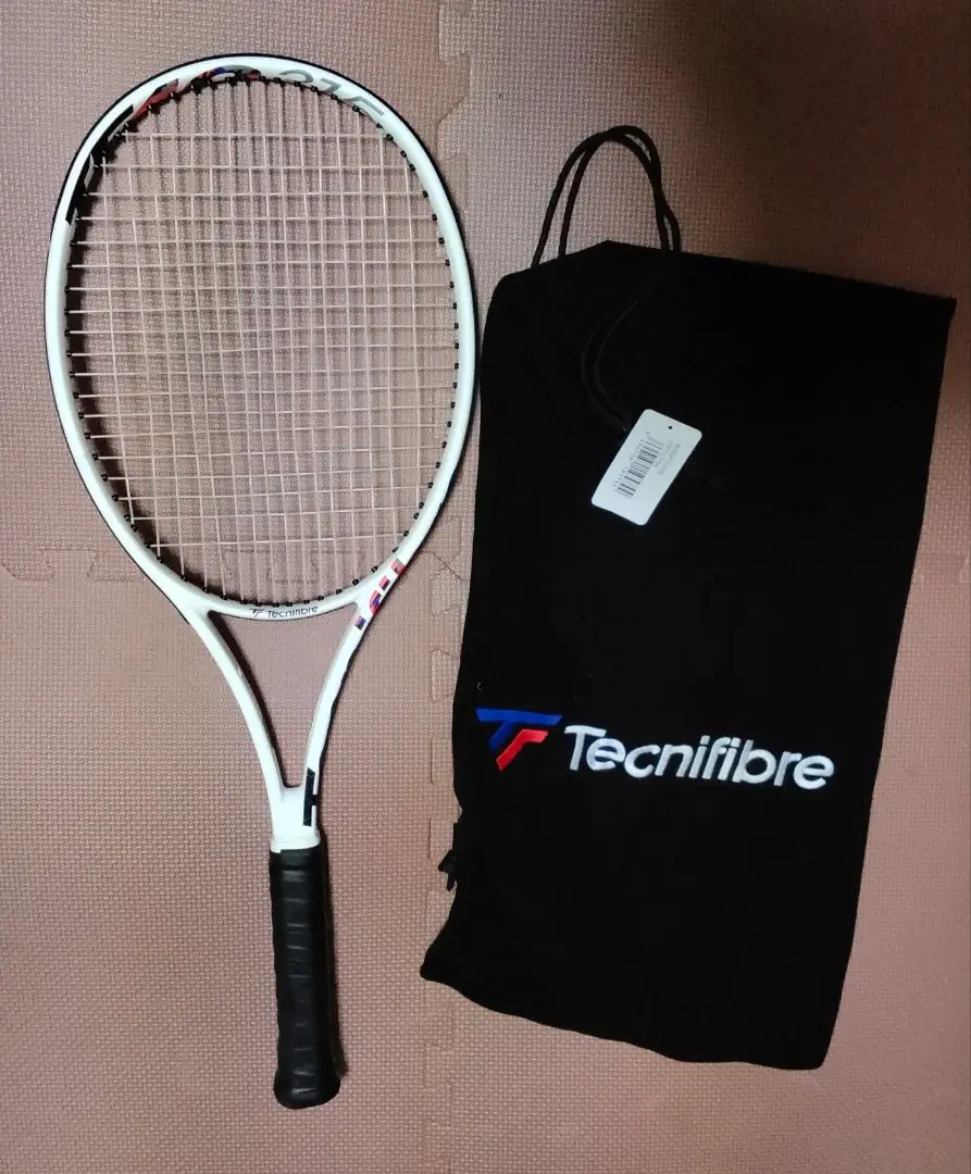 TF-40 初代モデル 新品＋中古セットTecnifibre TF-40 初代モデル 新品＋中古セットTecnifibre（Tecnifibre