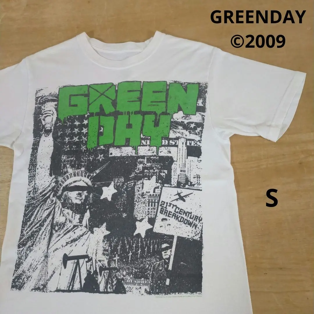Amazon.com: Green Day Officially Licensed 21st Century