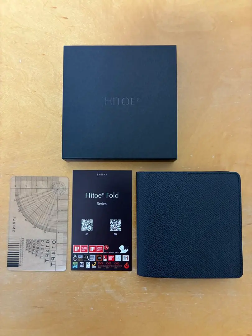 小さい薄い財布 Hitoe® Fold - Liscio - | 色艶深まるスムース