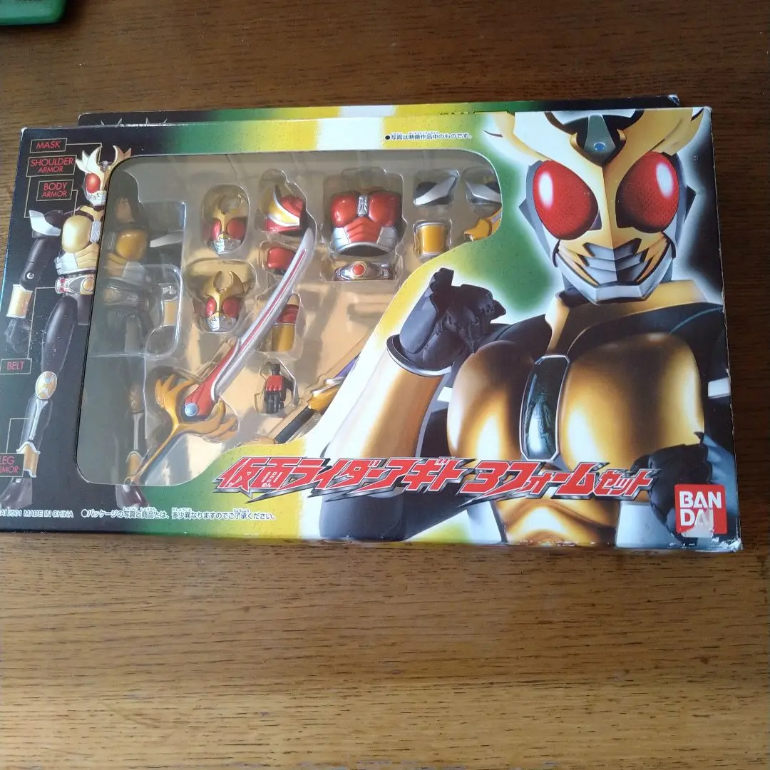 BANDAI - 3️⃣劇レア❣️ 2001年 超合金仮面ライダーアギト 3フォームセット！ Amazon.co.jp: 超合金GD-30 装着変身1 仮面ライダーアギト 3