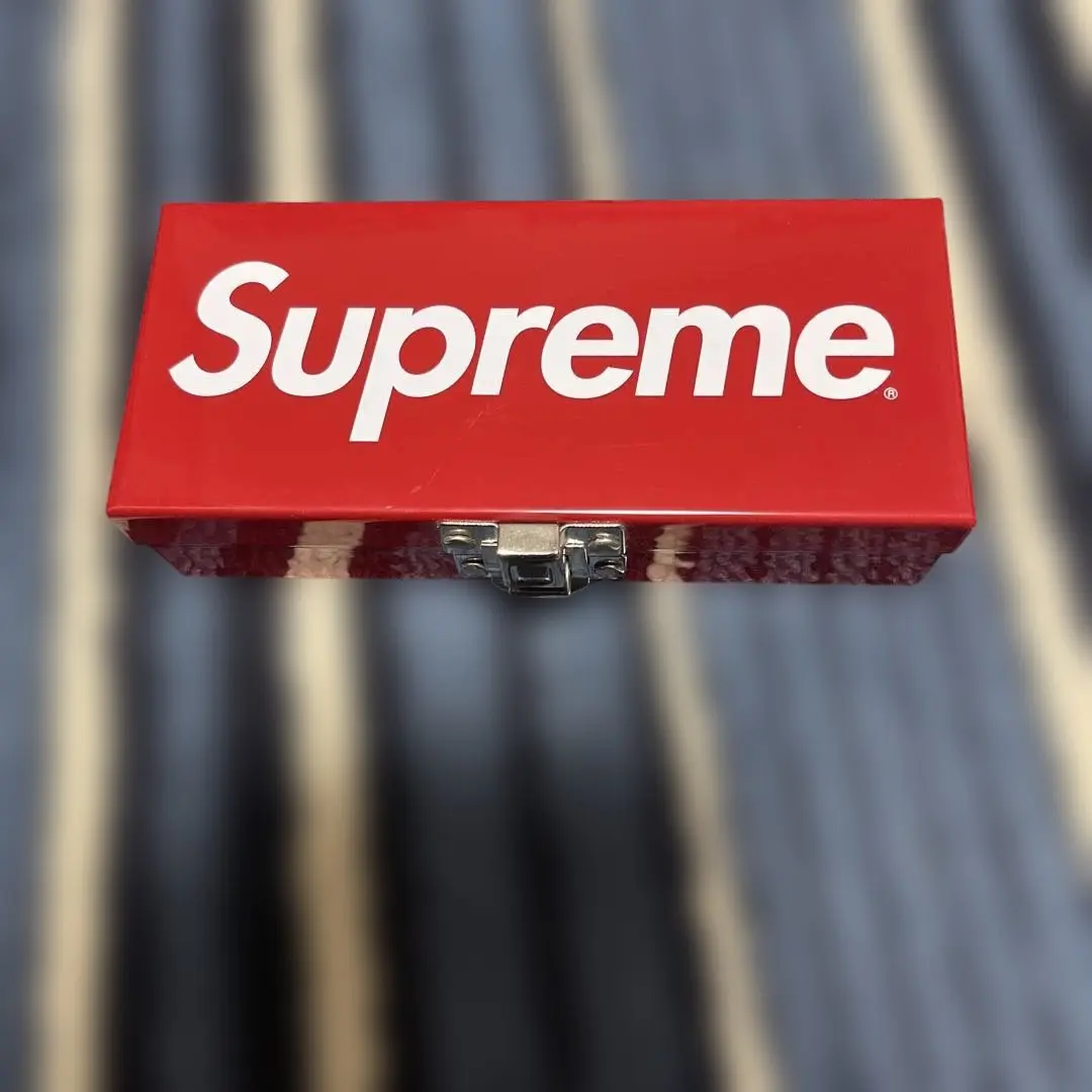 2025年最新】supreme metal boxの人気アイテム - メルカリ