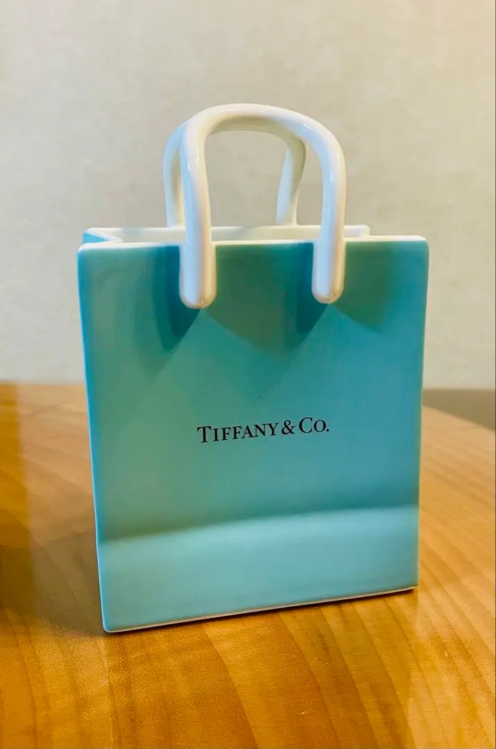 Tiffany & Co. 　花瓶　ショッパー　箱 Tiffany & Co. 花瓶 ショッパー 箱 - メルカリ