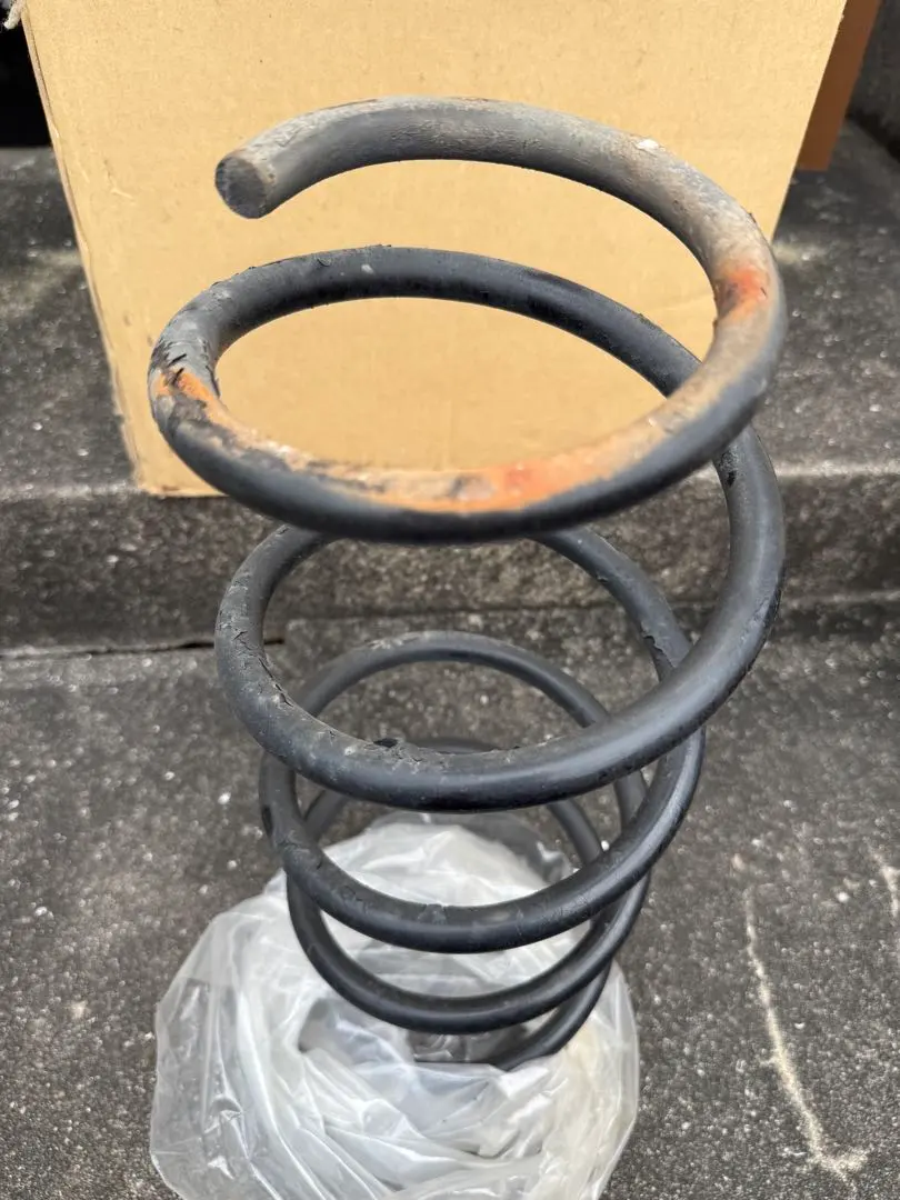 ランドクルーザー80￼純正スプリング　4本 トヨタ ランドクルーザー80 純正スプリング前後4本セット