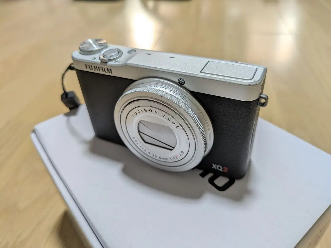 富士フイルム FUJIFILM XQ2 シルバー 中古品 箱付き 楽天市場】【中古】【1ヶ月保証】 富士フイルム FUJIFILM XQ2