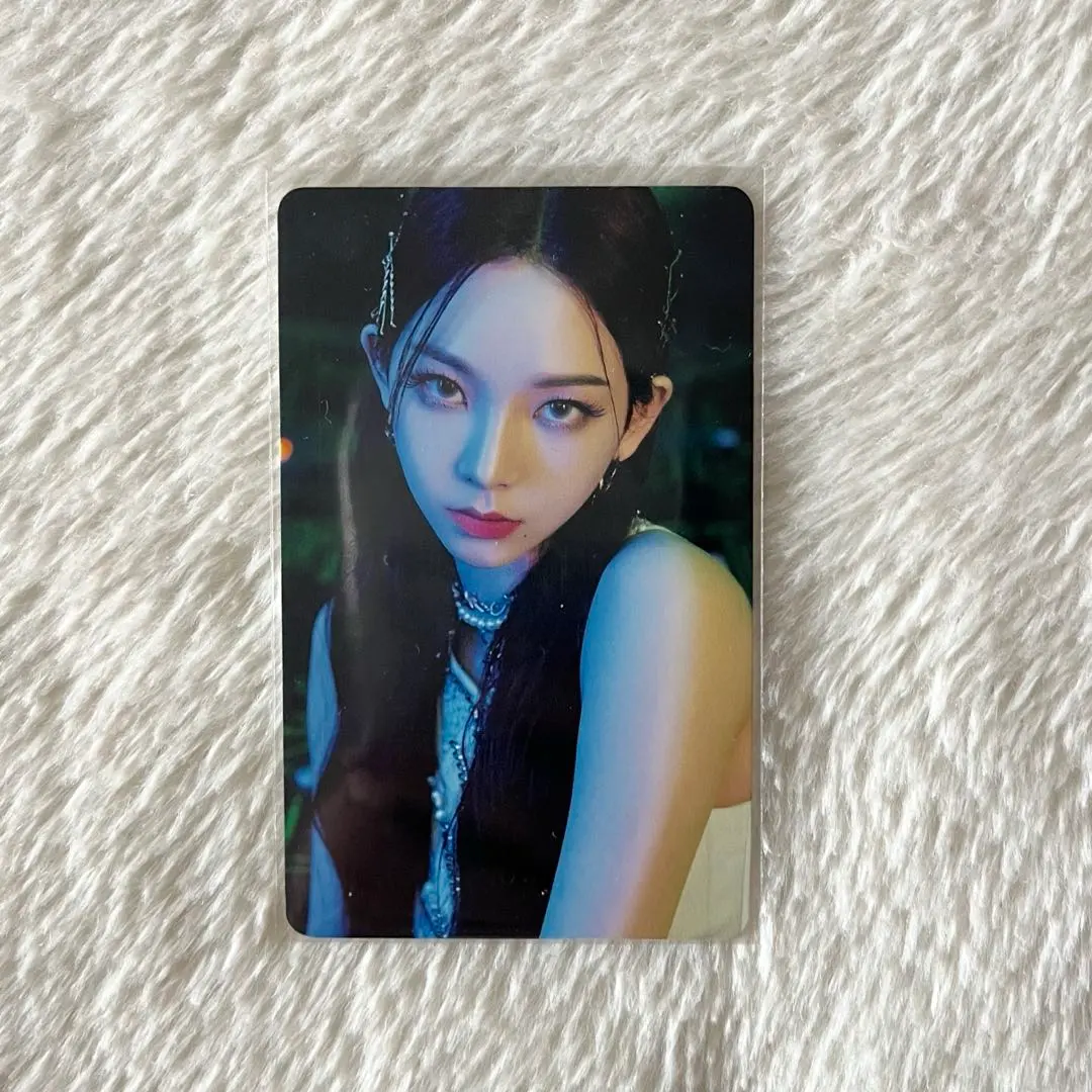 Thumbnail of aespa The place Karina