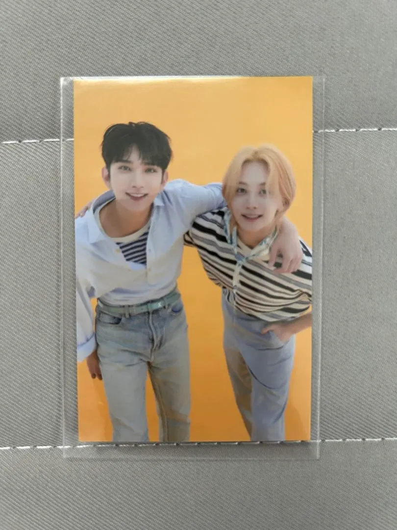 Thumbnail of Seventeen K-Reren Trading Card Jisoo (Joshua) & Hansol (Vernon)