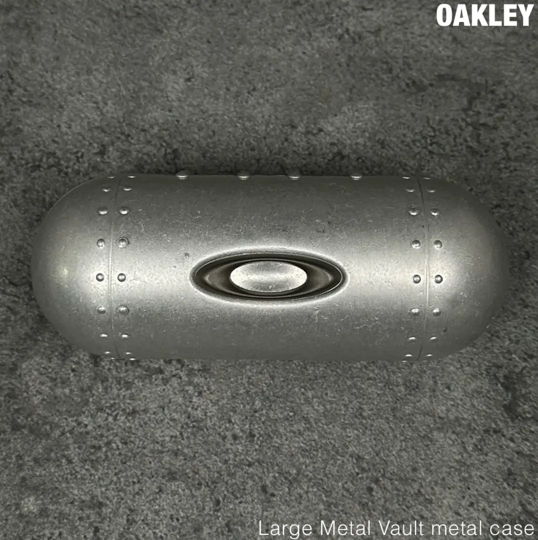 【激レア】OAKLEY アルミ メタルケース オークリー アルミサングラスケース 大 激レア①