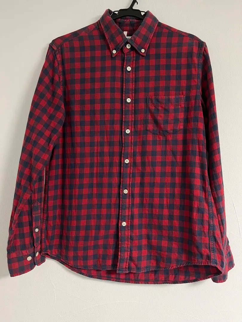 Thumbnail of Men's Long Sleeve Shirt, Size M