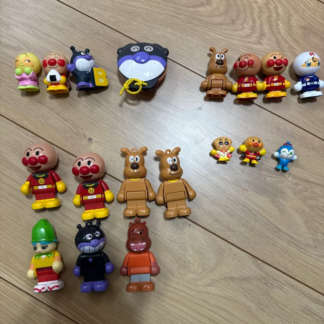 麵包超人 角色 公仔套裝 的縮圖