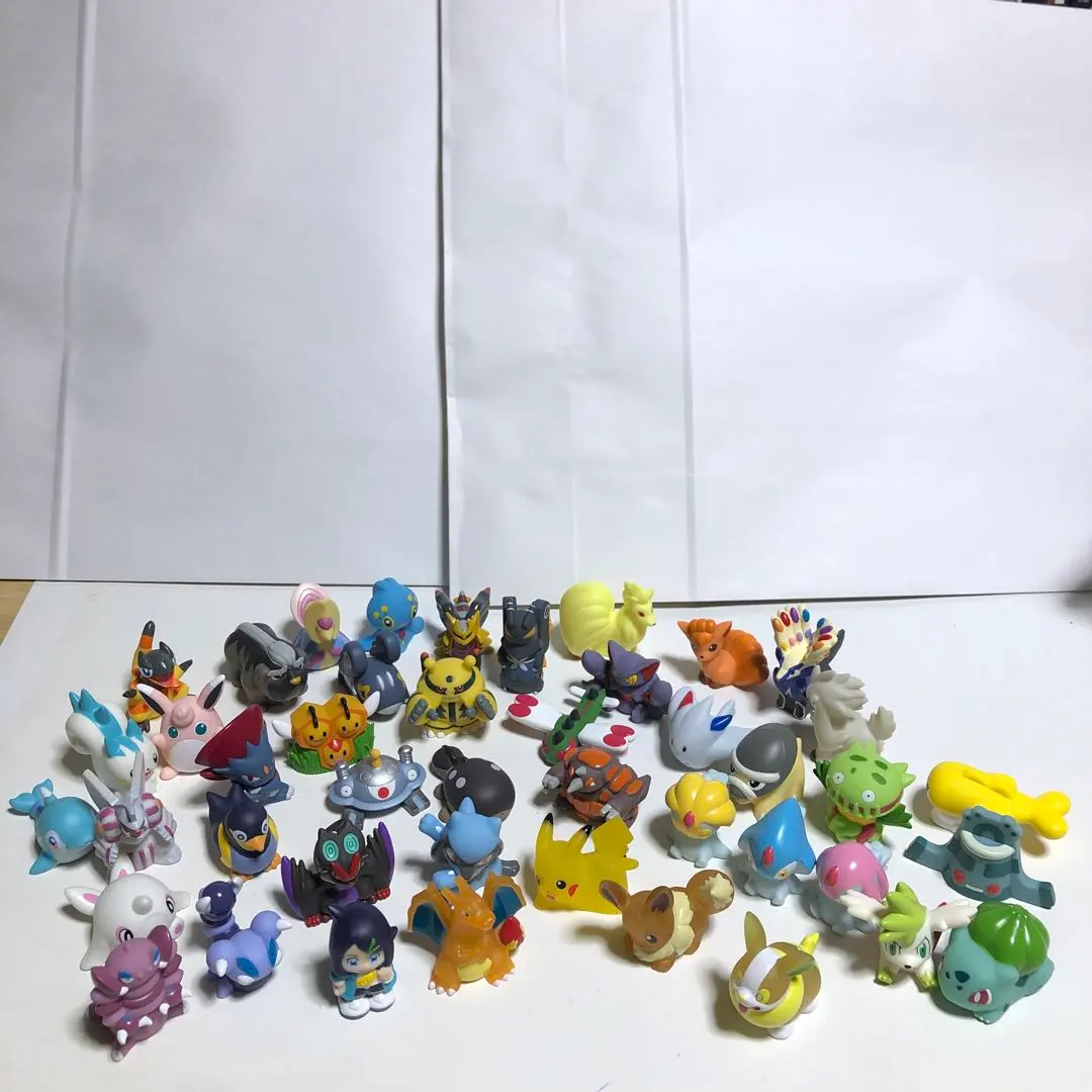 Thumbnail of Pokemon Kids: Yamper, Charizard, Shaymin, Gliscor, Riolu, Drapion