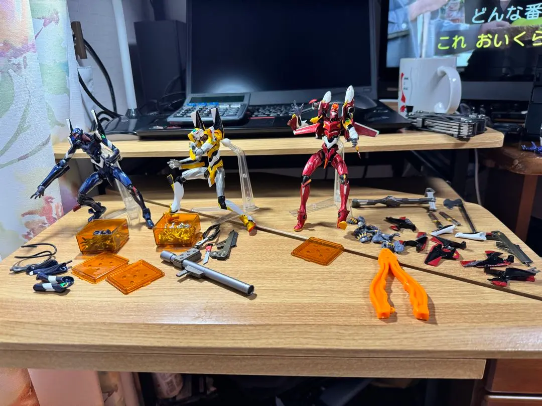 【訳あり】リボルテック 新劇場版エヴァコレクターBOX メタリックカラー版 Amazon | リボルテック No.EX 新劇場版エヴァ コレクターズ BOX
